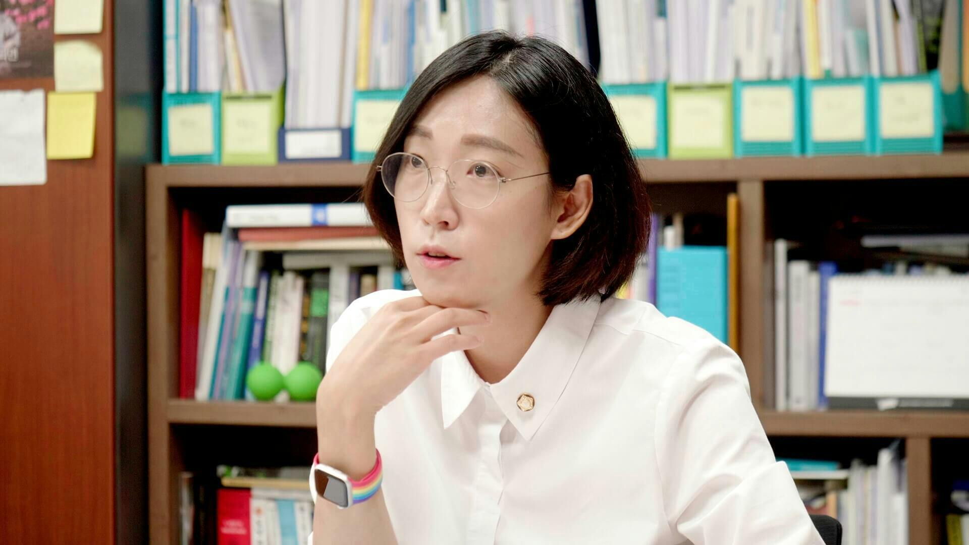 정의당 장혜영 의원이 탈시설 지원법을 설명하고 있다.